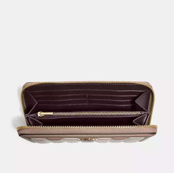 Coach Accordion Zip Wallet With Colorblock Quilting - Picture 2 of 7